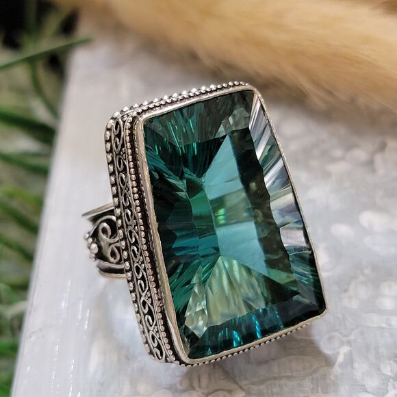 Green Stone Statement Ring, Sterling Silver Ring, 1.24 Inch Stone, Size 8.5 - Picture 3 of 12